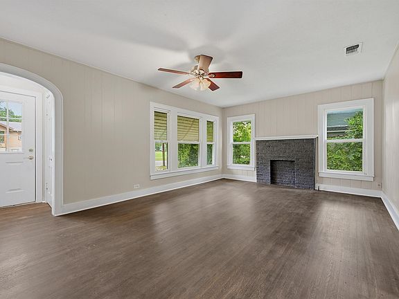 2nd image of 408 S Tone Ave