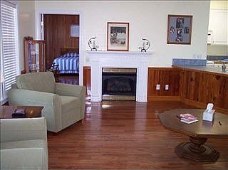 3rd image of 301 Hinnant Ln