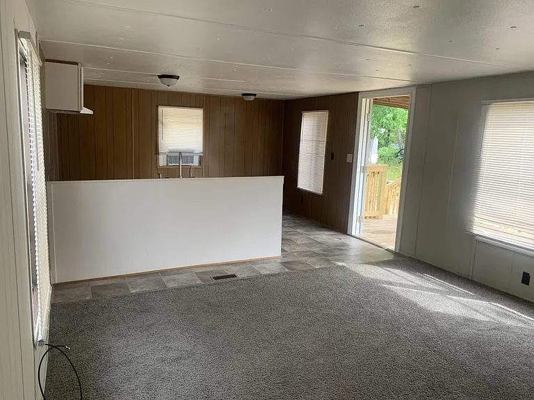 140 S Shank St #21 — Photo 4
