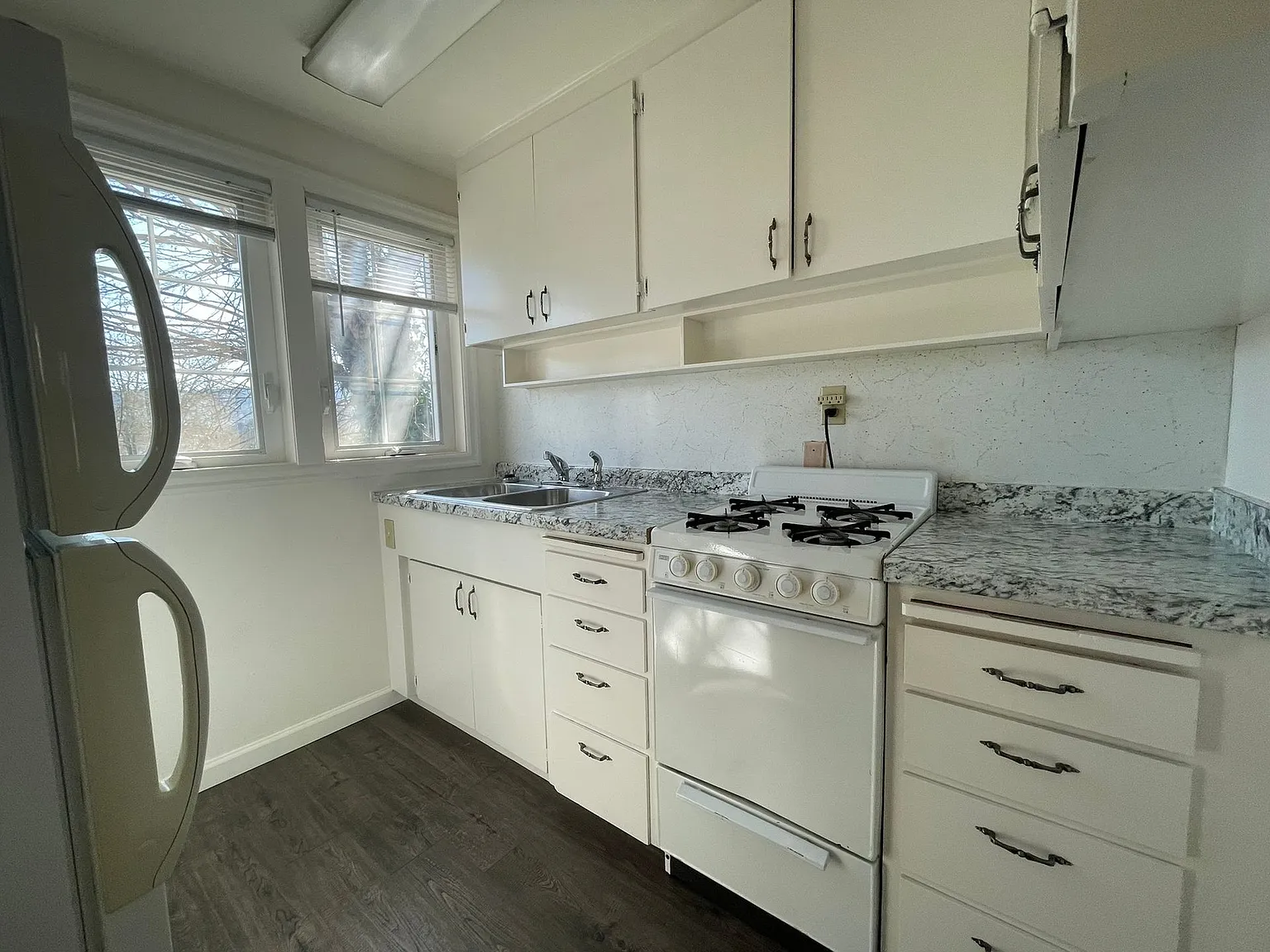 Vista Terrace — Photo 3