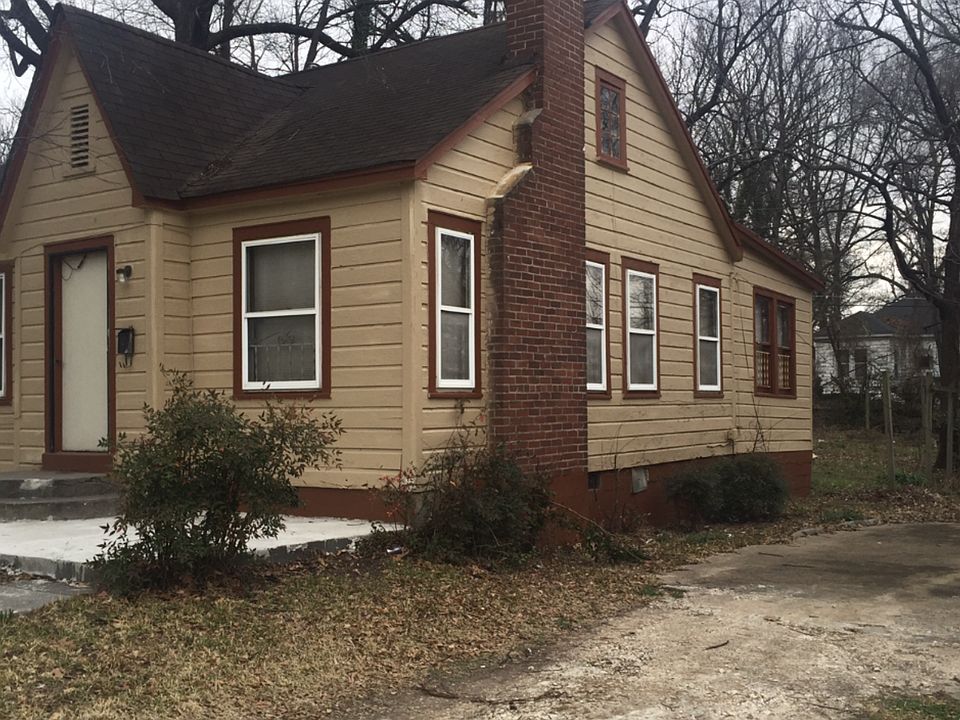 1st image of 126 E Davant Ave