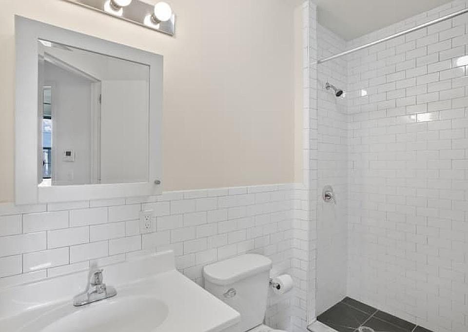 1st image of 1490 Crotona Park E #10460