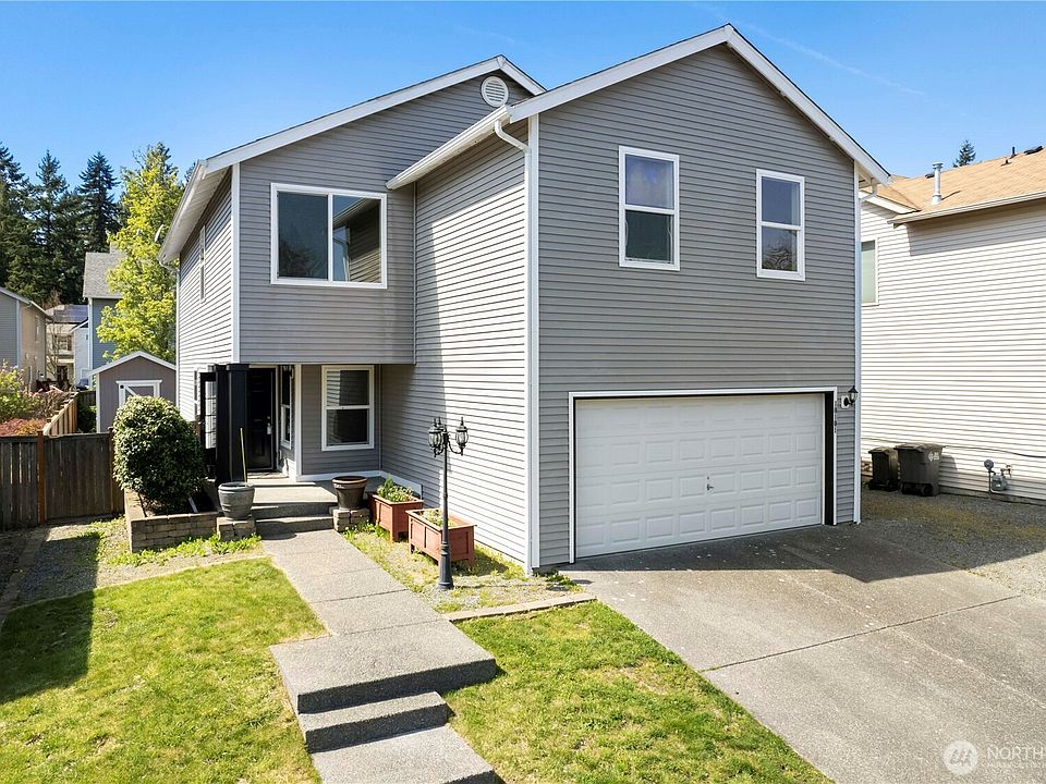 1st image of 10101 195th Avenue E