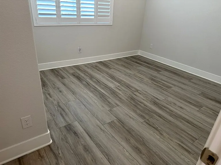 817 Cosmos Dr — Photo 33