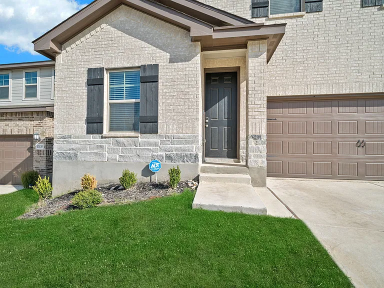 13131 Braxon Pass — Photo 3