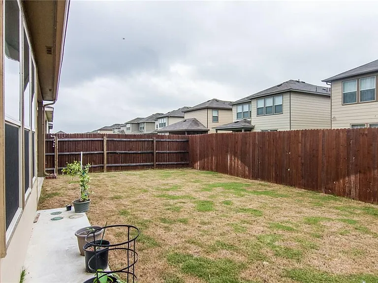 16009 Hawthorne Heights Trl — Photo 30