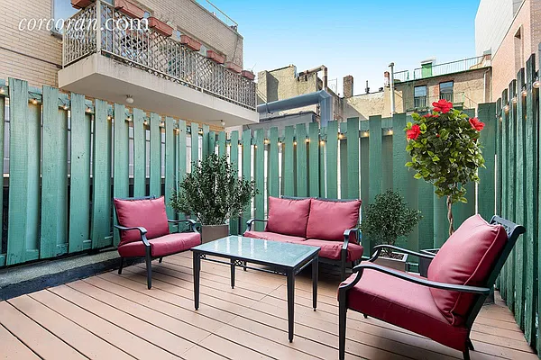 Sold by Corcoran | media 27