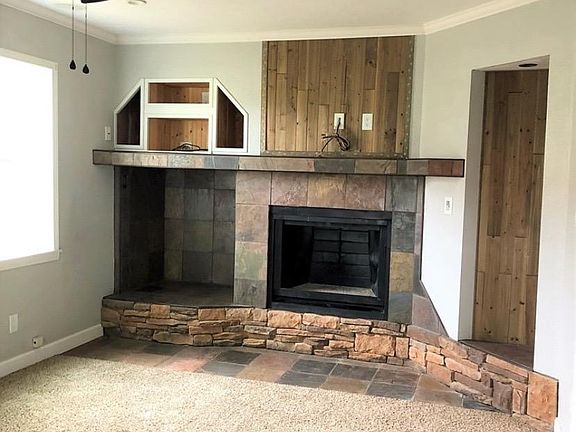 2nd image of 1510 Pueblo Ave