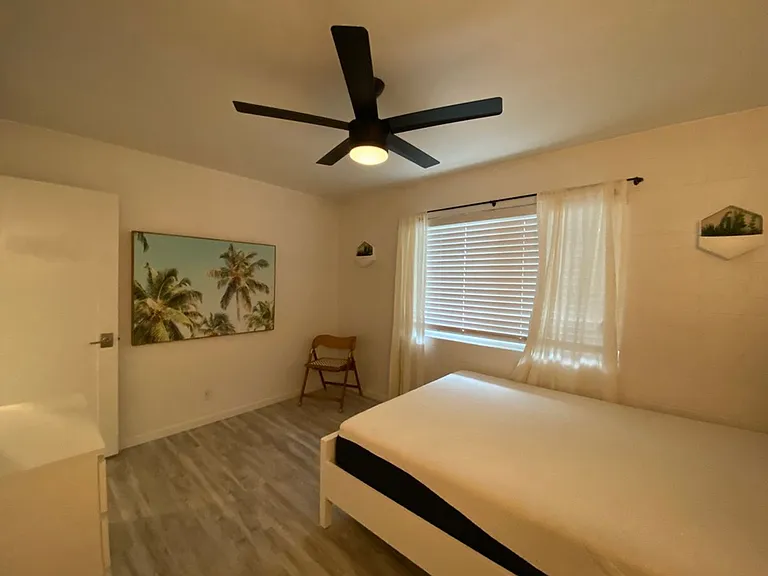 1 and 2 Bedrooms Great Location with Community Pool and Onsite Laundry! 1/2 of Mile from U of A — Photo 63