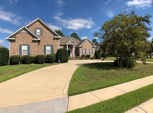 2912 Westshore Ct, Fayetteville, NC 28306