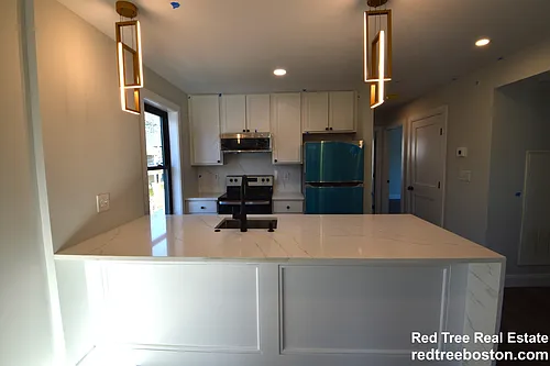 35 Hunnewell Ave Photo 1