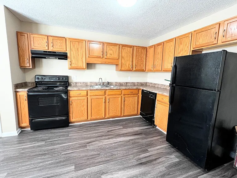 219 Taft Dr — Photo 7