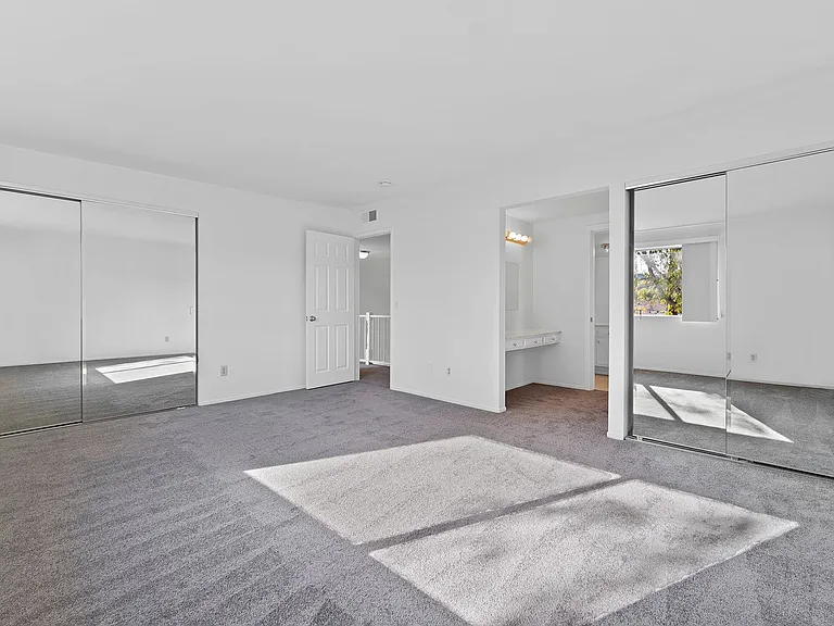 32022 Grenville Ct — Photo 16
