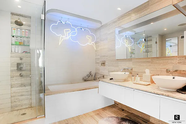 Rented by R New York | media 5