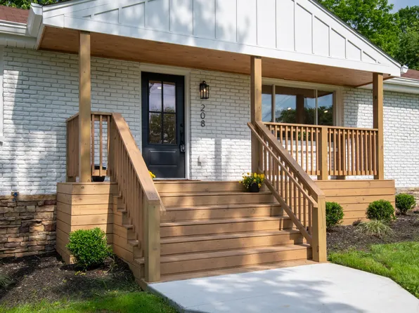 208 Roberta Dr, Hendersonville, TN 37075