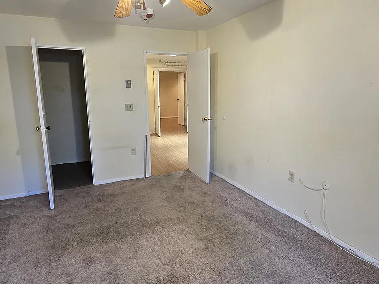 142 E Maple St #1 — Photo 17