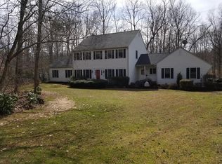 17303 S Cambridge Way, Jeffersonton, VA 22724