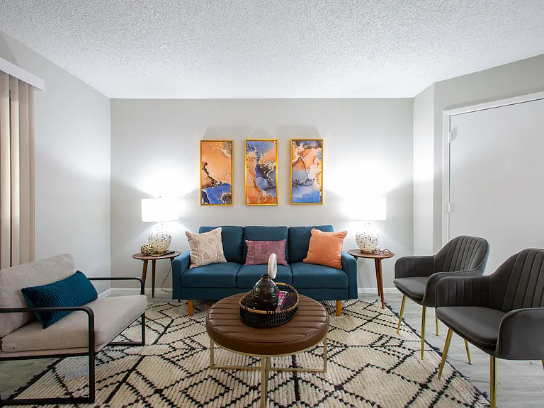 Ascent on Peoria — Photo 6