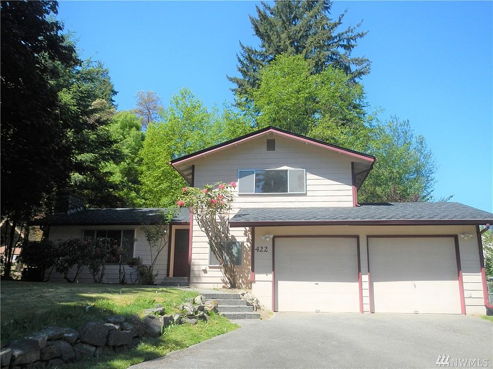 1st image of 422 106th Avenue Ct E
