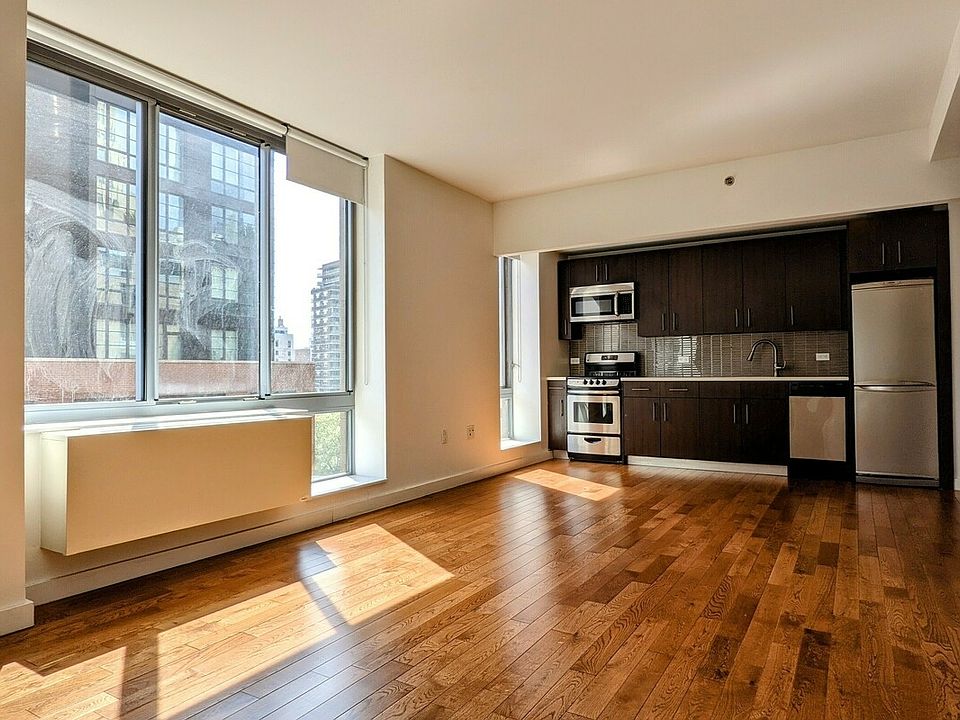 1st image of 260 W 26th St APT 6T