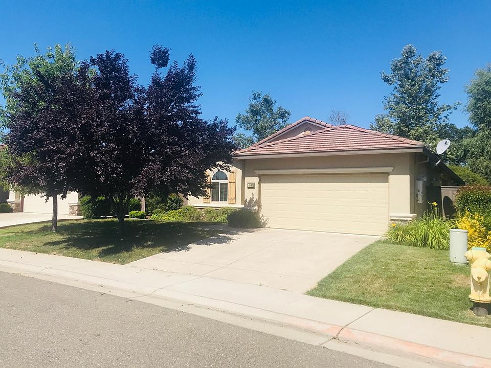 1st image of 4840 Spyglass Dr