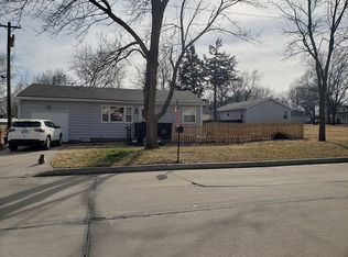 712 E Red Jacket St, Ottawa, KS 66067