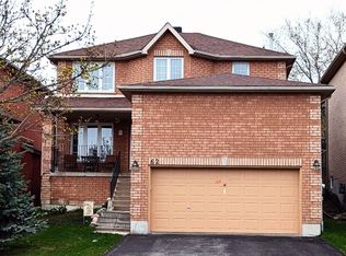 62 Loon Ave, Barrie, ON L4N 8V9