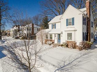 25 Elmcrest Ave, Providence, RI 02908