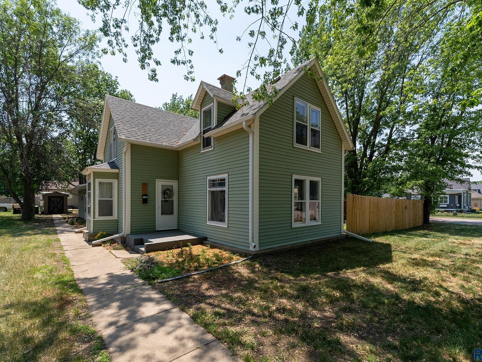 411 W Cedar St, Beresford, SD 57004 MLS 22304035 Zillow