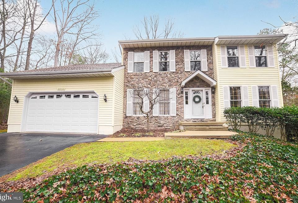 1st image of 22934 Hollyhock Ln