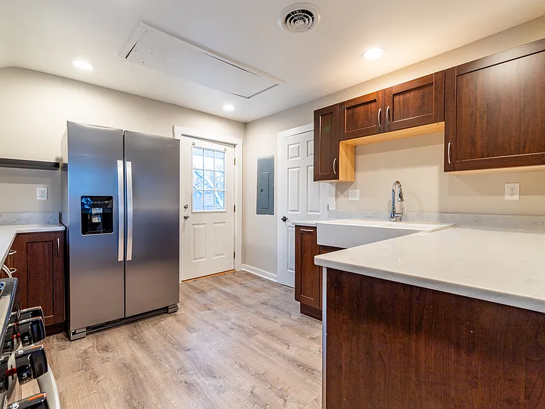908 Fruit Ave #UP — Photo 19