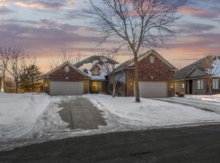 17069 Kings Ct, Lakeville, MN 55044