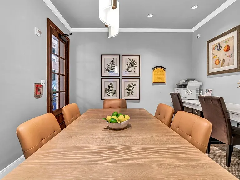 404 Rio Grande — Photo 25