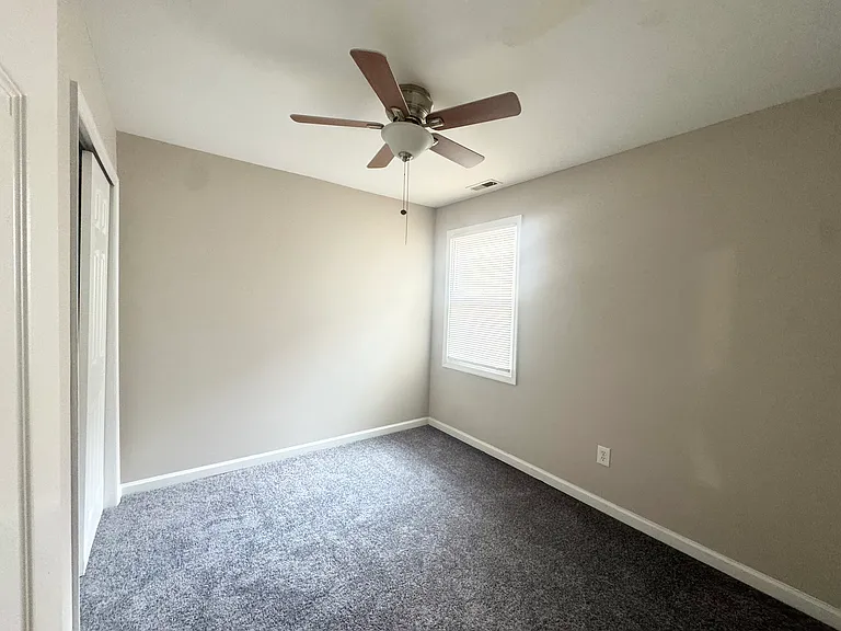 3510 Wallace St — Photo 32