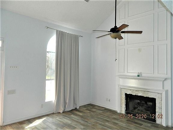 3rd image of 4441 Newport St