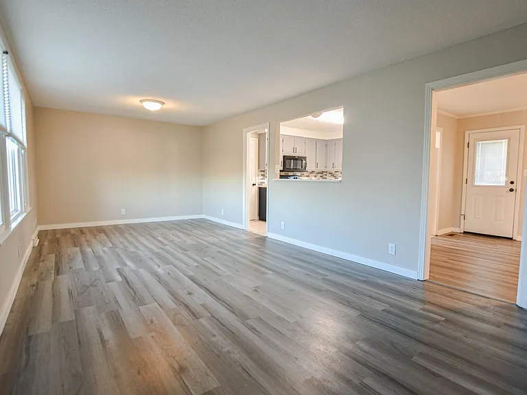 414 Sango Rd — Photo 2