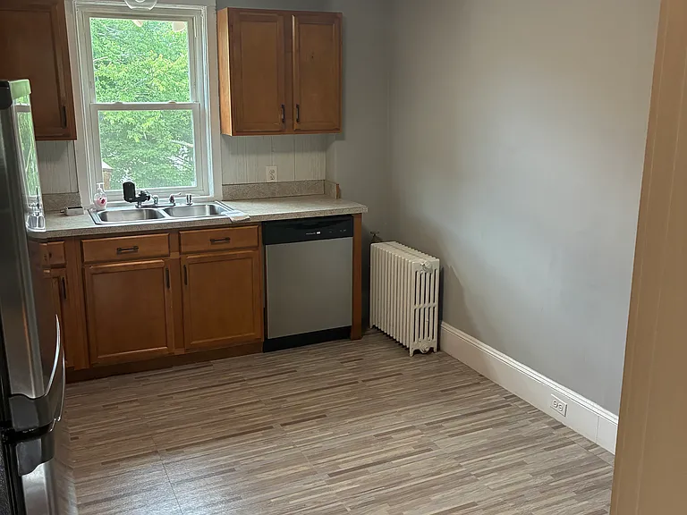350 Plain St #2 — Photo 12