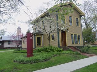 218 W Adams St, Plymouth, IN 46563