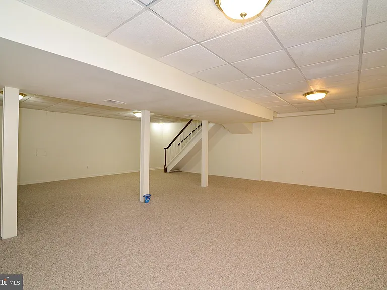 1317 Forestwood Dr — Photo 34