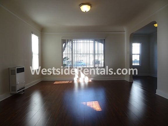 3rd image of 1270 N Fairfax Ave
