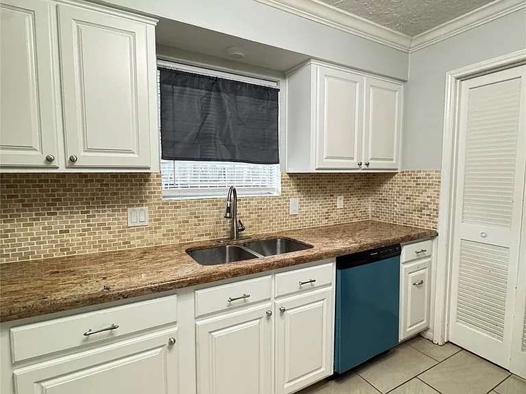 9006 Covent Garden St — Photo 20