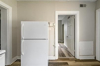 2nd image of 3718 Lawson St