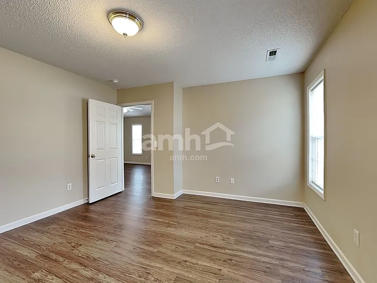 115 Bristol View Cir — Photo 9
