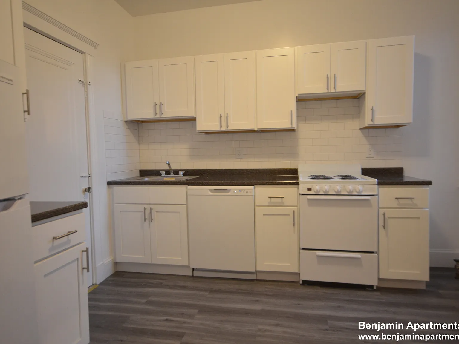 3 bed, $3,825 — Photo 4