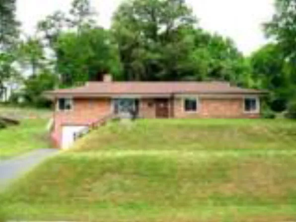 233 Southland Dr, Danville, VA 24541