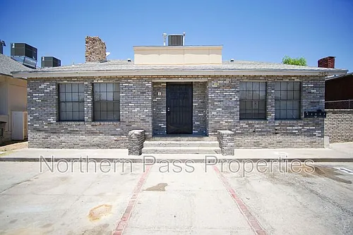 3403 Pershing Dr #3 Photo 1