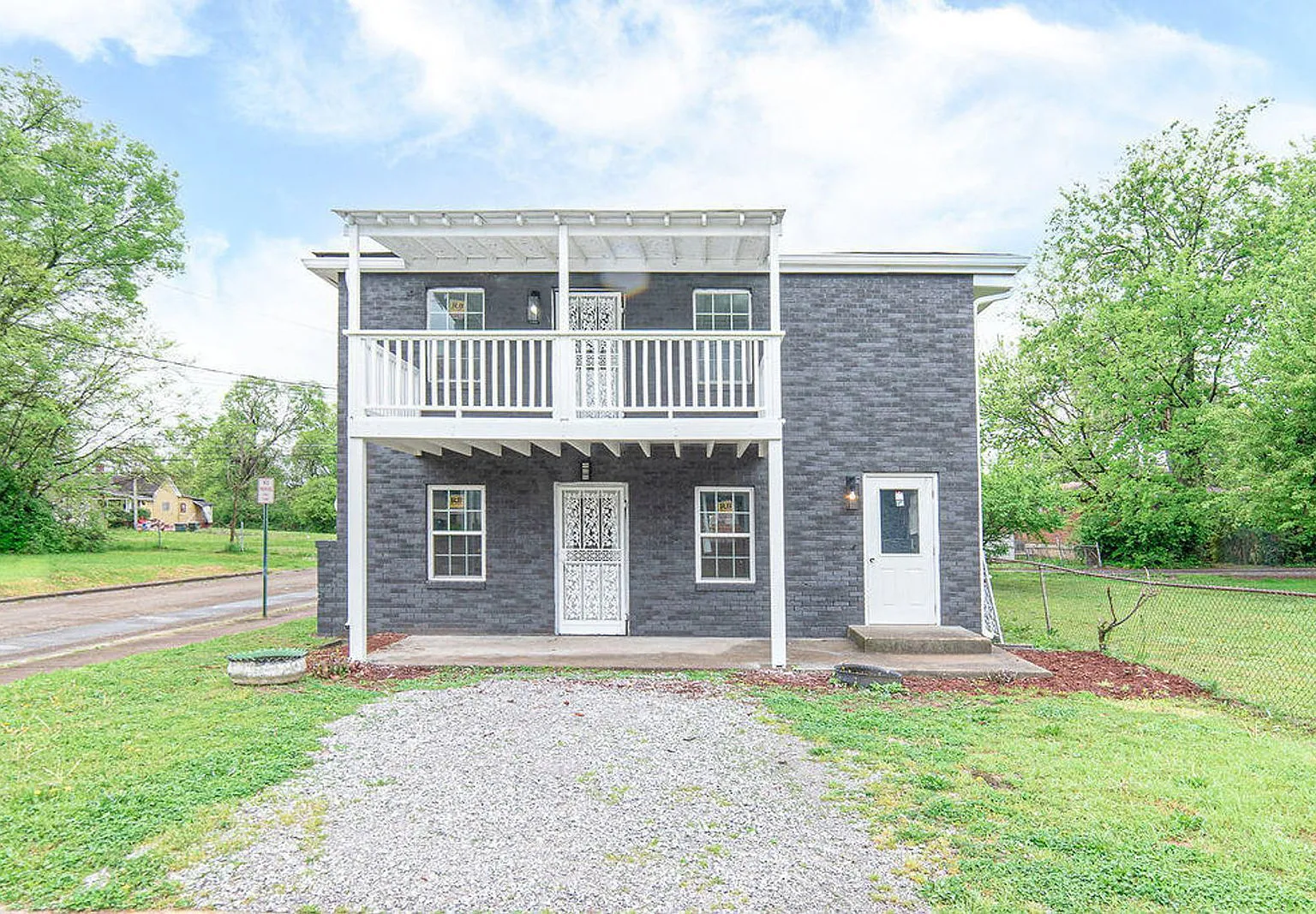 3 bed, 1.5 bath, 1460 sqft, $1,295 — Photo 4