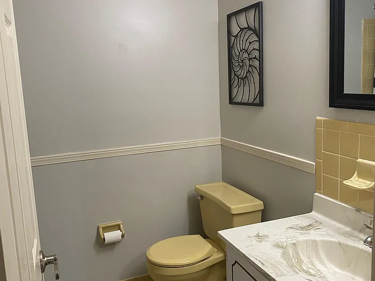 338 Kidwelly Ct — Photo 13