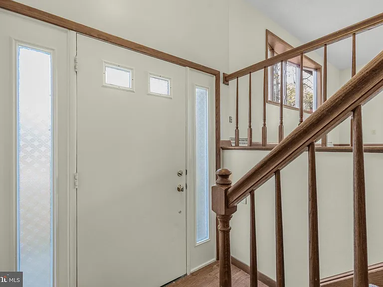 22397 Armstrong Dr — Photo 15