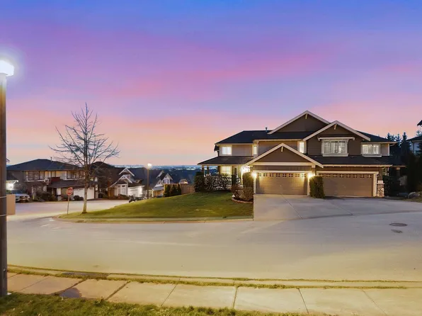 4 Hickory Dr, Pt Moody, BC V3H 5L9